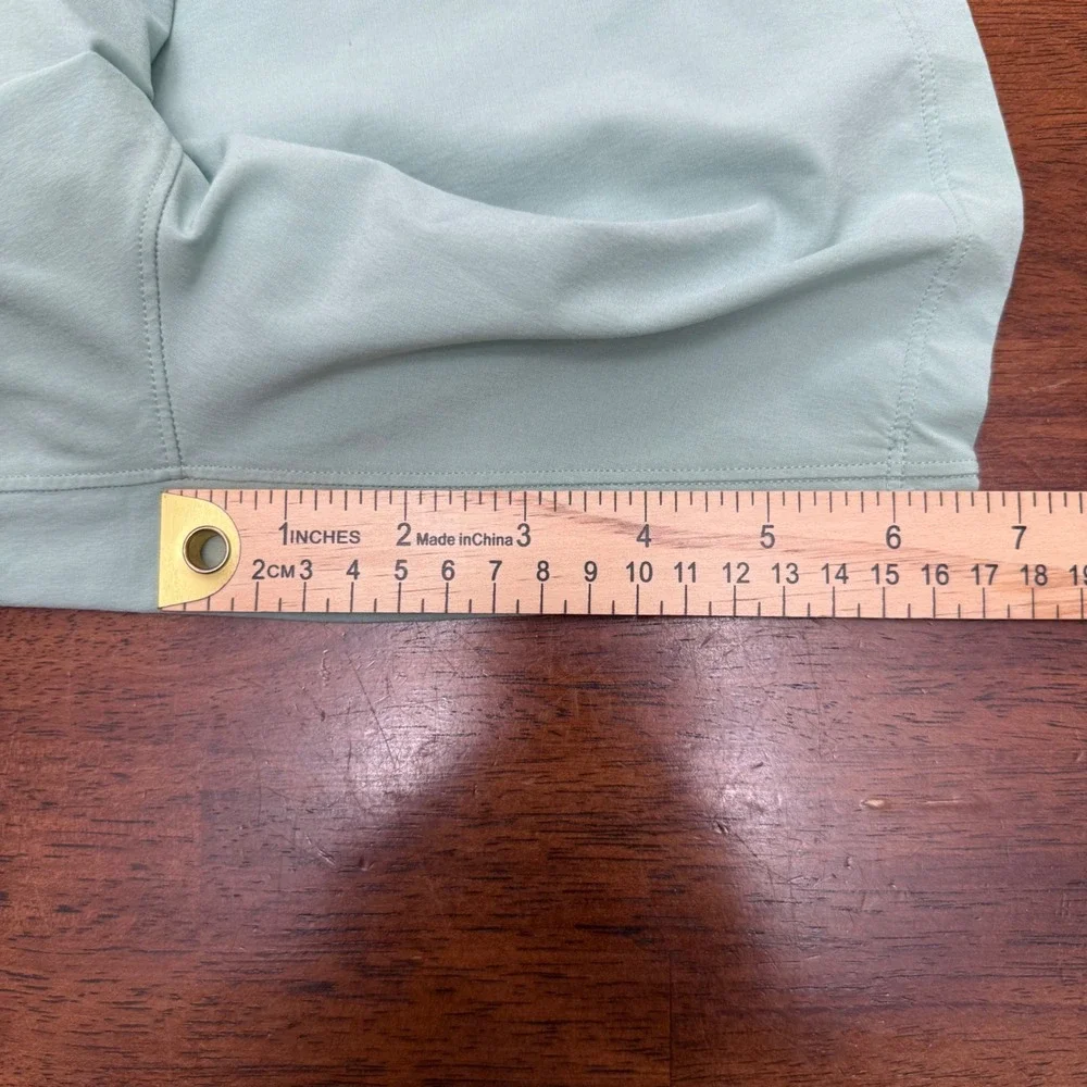 Lululemon Lined Running Shorts Men Medium Mint Green Athletic 6 In